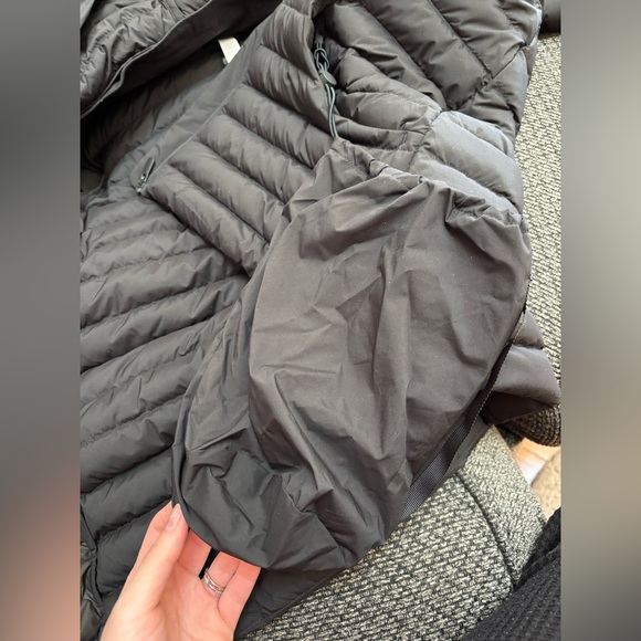 Lululemon Pack it Down Women’s Jacket - Picture 6 of 7